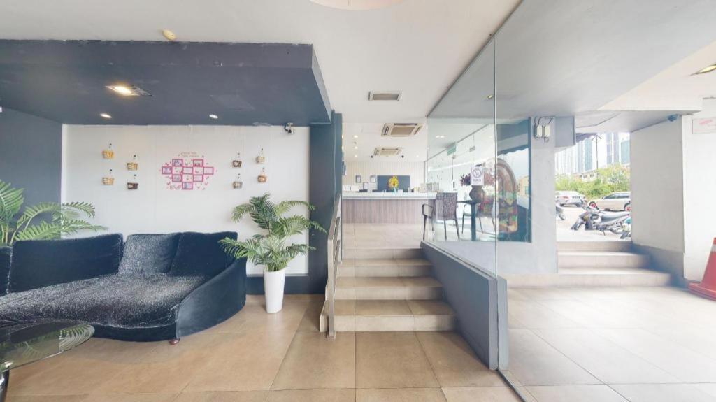 Hotel Zamburger Bliss Johor Bahru Ngoại thất bức ảnh