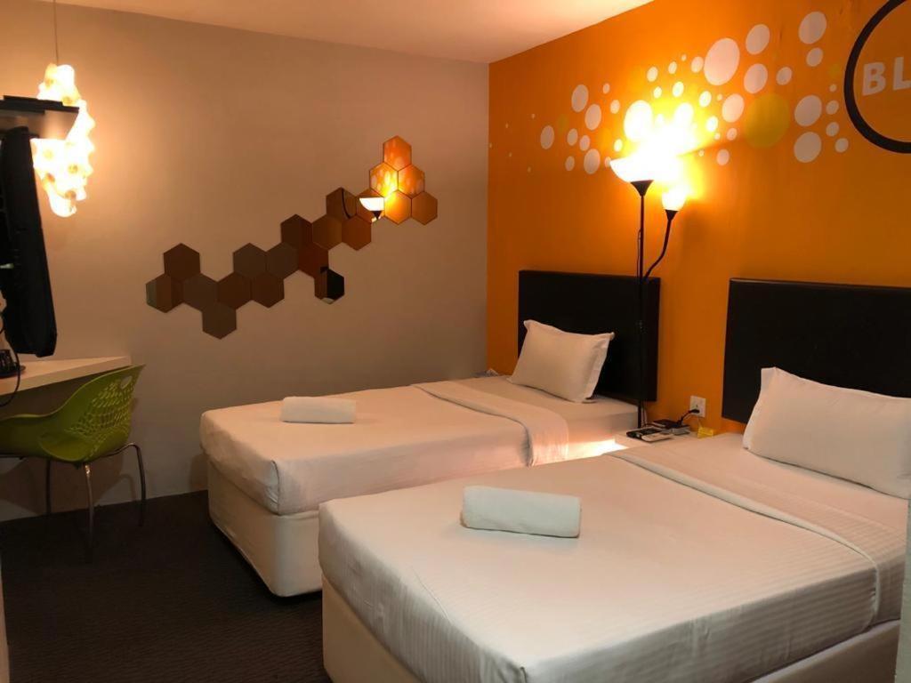 Hotel Zamburger Bliss Johor Bahru Ngoại thất bức ảnh