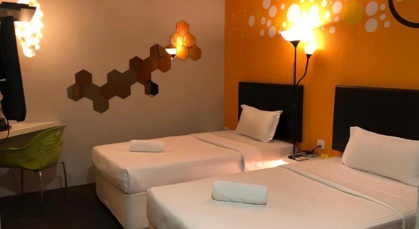 Hotel Zamburger Bliss Johor Bahru Ngoại thất bức ảnh